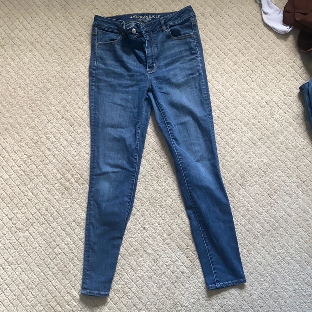 Stretchy American Eagle jeans size 8